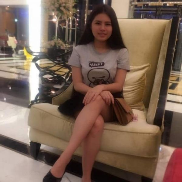 Hi . My name Quy I'm from Vietnam. 21 old . This is my on picture. Really 100 % . I do sex and massage. Suck fuck and massage body to body. You can call or chat with me on WhatsApp