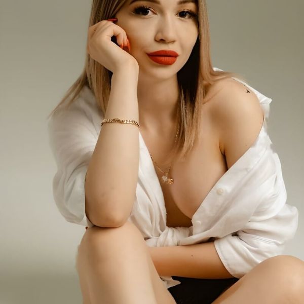 Hello, my name is Lera. I am a beautiful young girl. I have smooth skin, beautiful long blond hair, incredibly gorgeous eyes and a lovely character. Always look stylish, elegant and pretty. My sexy body drives men crazy. I am super girl, you will never forget me. I'm a pro in bed, I know a lot and I love experiments, you will definitely love me. I have a very sexy body, beautiful breast shape, beautiful butt. I'm the girl you're looking for. Please write to my WhatsApp number to set up a meeting, I am available day and night. Do not hesitate to write to me. I like serious men. Here's all about me ... more
