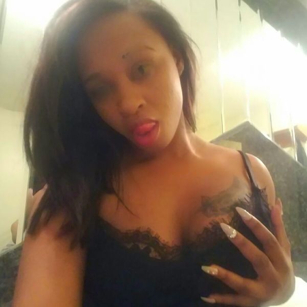 Want to have fun I do fetish and couples. If you want to meet text me