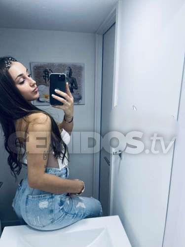 Bienvenido a mi perfil; mi intención en cuanto al servicio es hacerte pasar un momento inolvidable lleno de fantasías, amor, y mucho placer.
Mi principal prioridad es que te sentías súper como y complacido, que tengas muchas ganas de volver a verme.
Me encanta usar juguetes, hacer cambio de roles, utilizar lencería súper delicada y geles de sabores para tener un rato mucho más delicioso